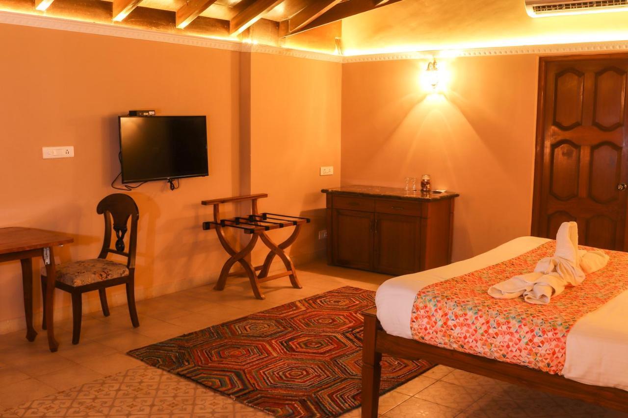 Surya Kiran Heritage Hotel Panaji Esterno foto