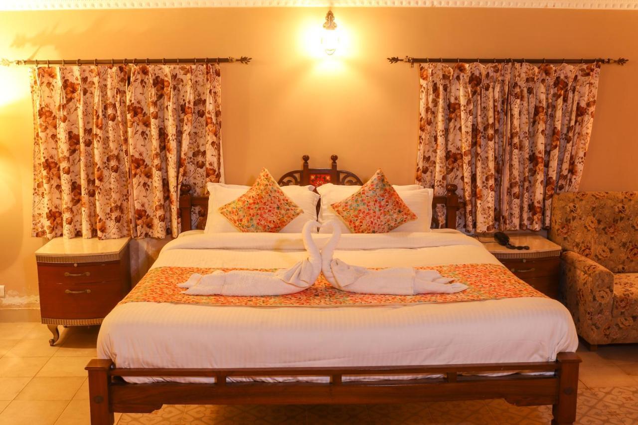 Surya Kiran Heritage Hotel Panaji Esterno foto