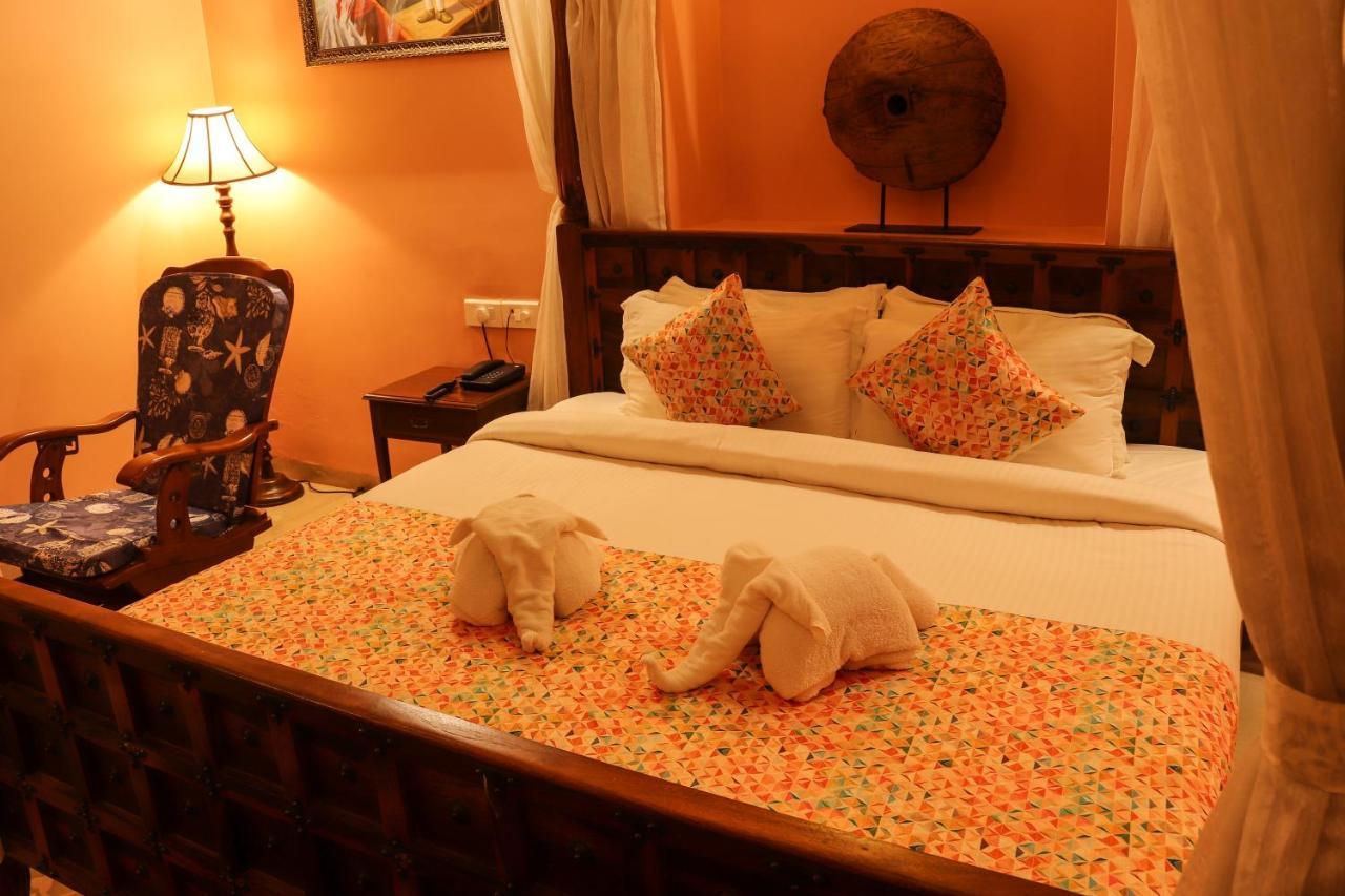 Surya Kiran Heritage Hotel Panaji Esterno foto