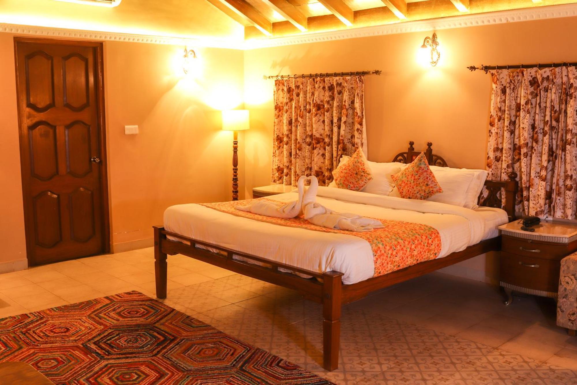 Surya Kiran Heritage Hotel Panaji Esterno foto