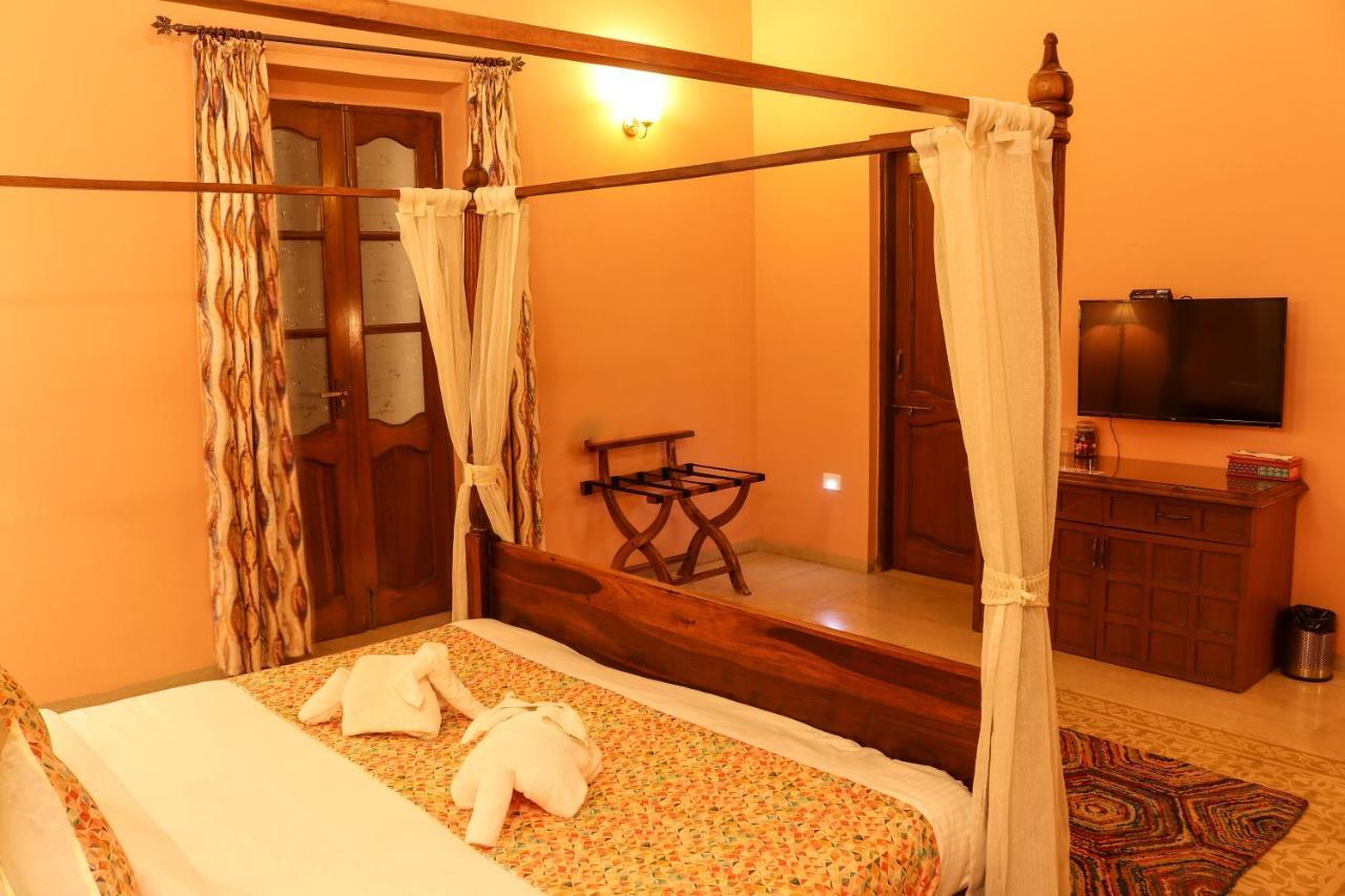 Surya Kiran Heritage Hotel Panaji Esterno foto